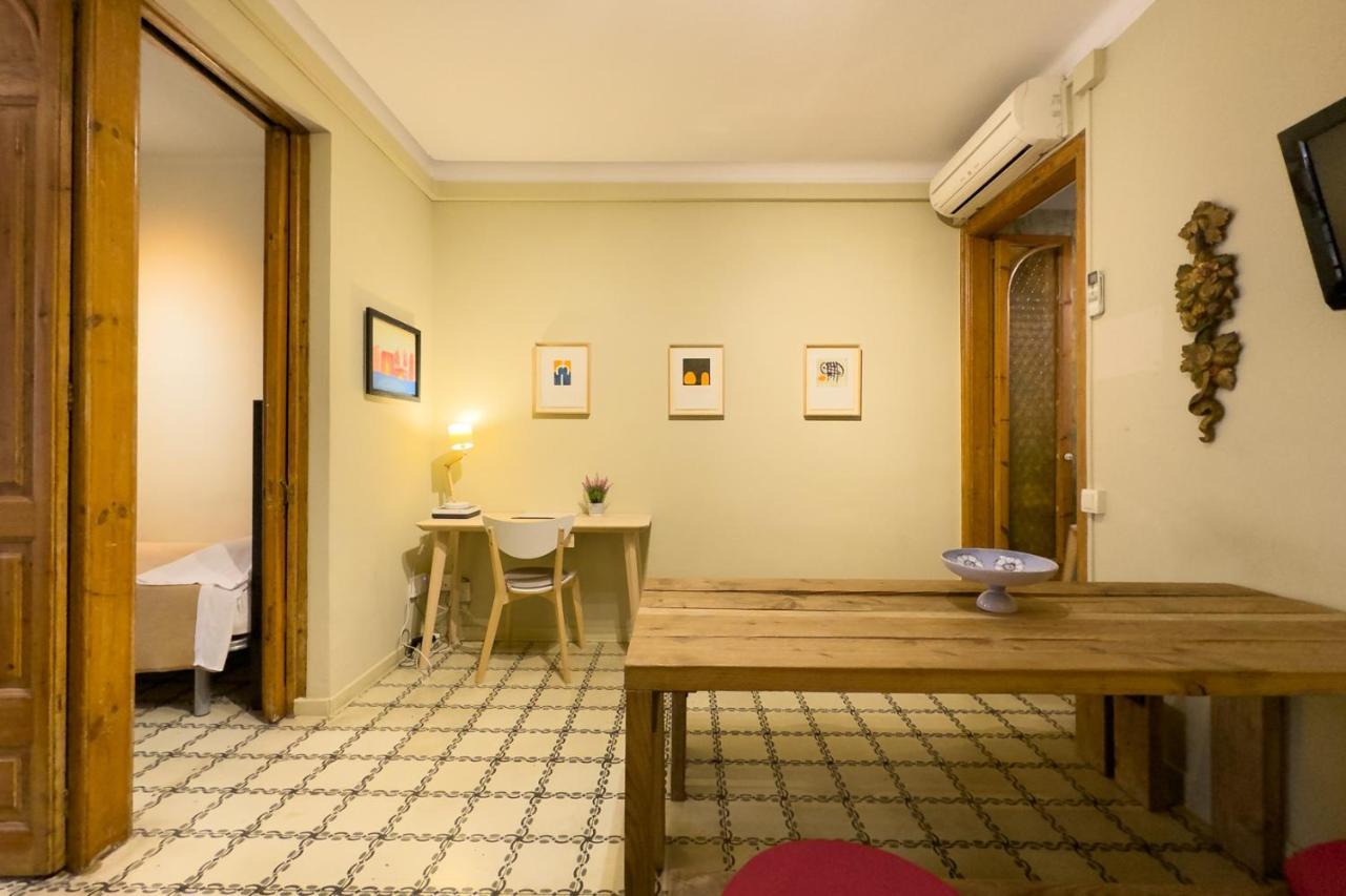 Aparteasy - Gracia Apartments Barcelona Exterior foto